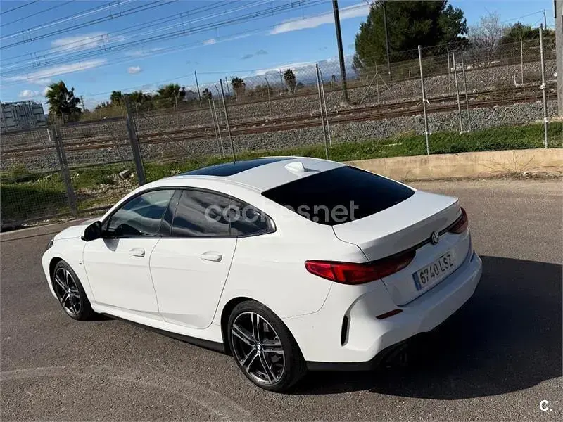 Usado BMW 218 Gran Coupé Comfort Edition 140 CV (102 kW) 2021 Blanco Coupe