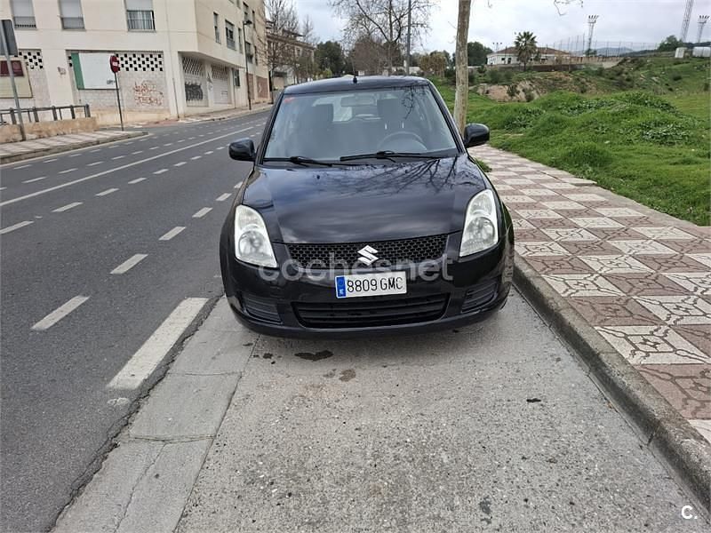 Usado Suzuki Swift GL 92 CV (67 kW) 2009 Negro Utilitario