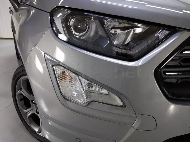Usado Ford Ecosport ST-Line 125 CV (91 kW) 2023 Gris / plata SUV