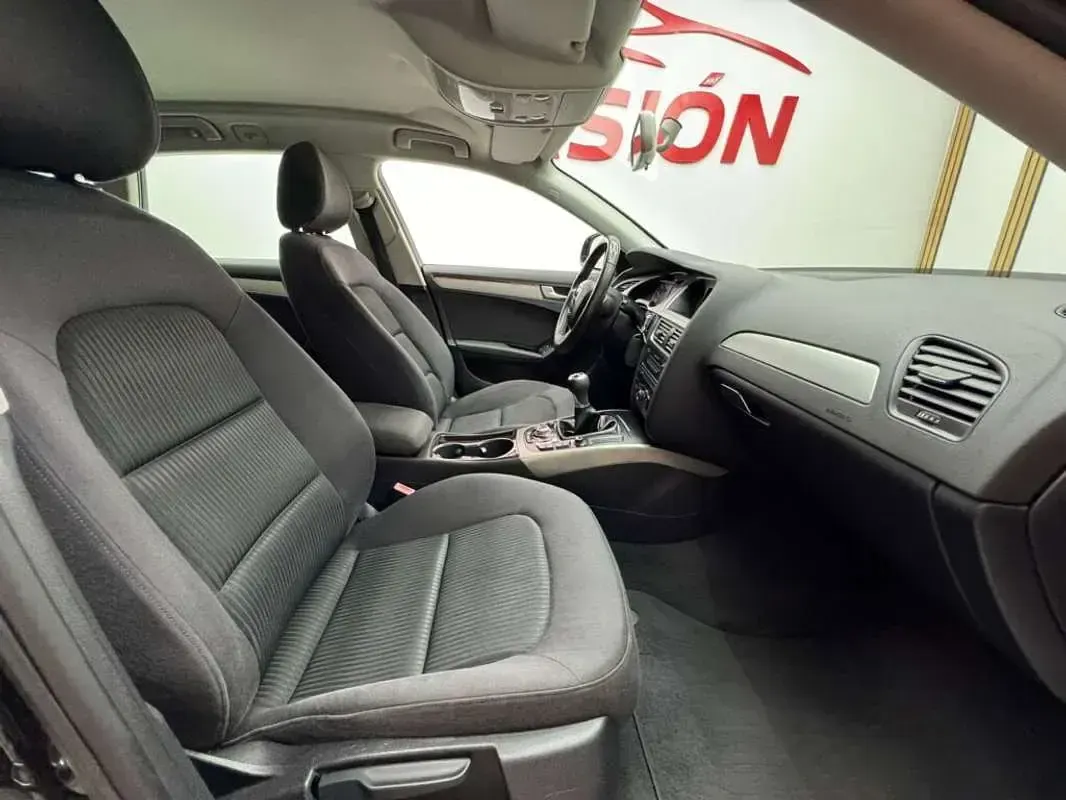 Usado Audi A4 Premium 160 CV (117 kW) 2008 Negro Familiar