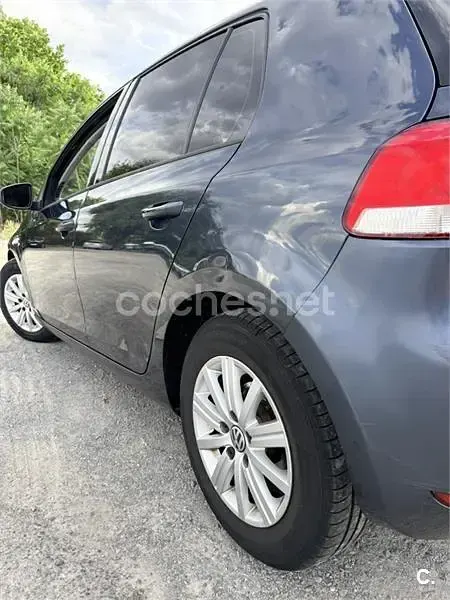 Usado VW Golf VI 105 CV (77 kW) 2010 Azul Utilitario