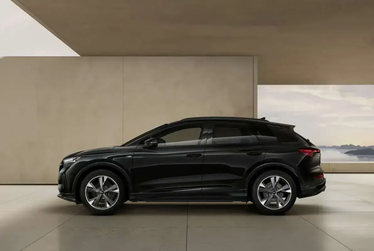 Nuevo Audi Q4 e-tron 210 kW (286 CV) 2026 Negro SUV