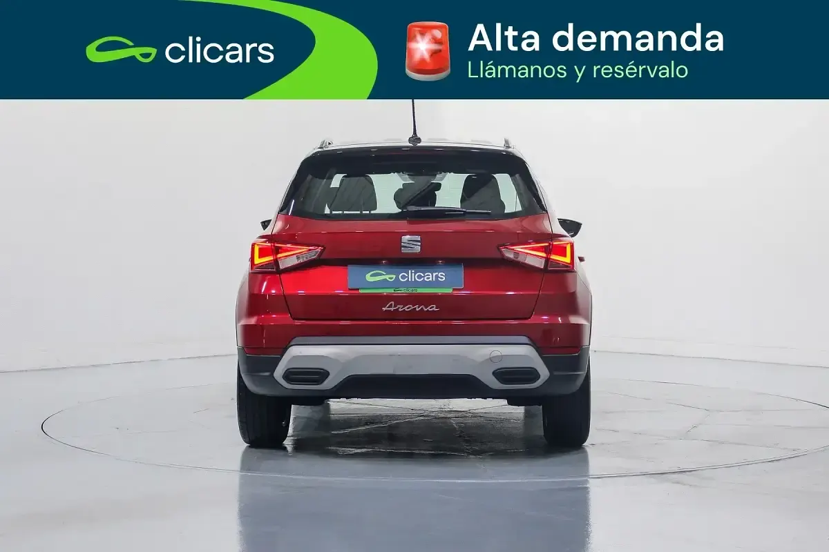 Usado Seat Arona Xperience 110 CV (80 kW) 2022 Rojo SUV