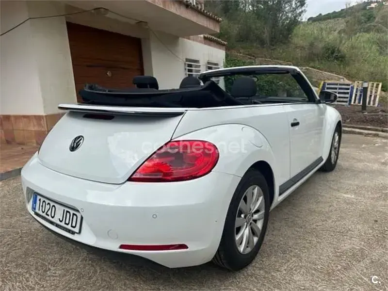 Usado VW Beetle Design 105 CV (77 kW) 2015 Blanco Utilitario