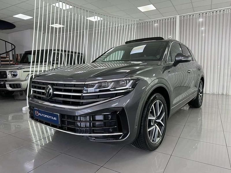 Usado VW Touareg 230 CV (169 kW) 2025 Gris SUV