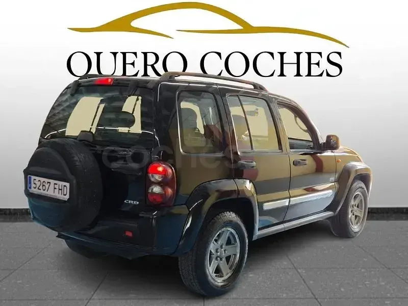 Usado Jeep Cherokee Sport 163 CV (119 kW) 2006 Negro SUV