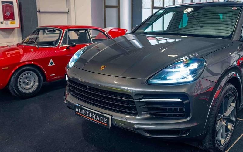 Usado Porsche Cayenne S 441 CV (324 kW) 2019 Gris SUV