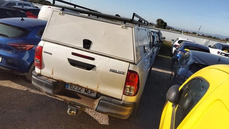 Usado Toyota HiLux 150 CV (110 kW) 2023 Blanco Pickup/Camioneta