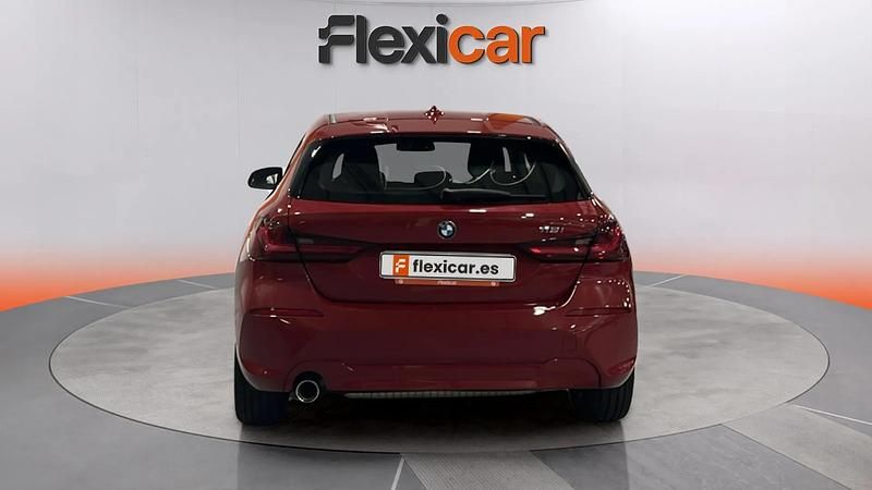 Usado BMW 118 136 CV (100 kW) 2023 Rojo Utilitario