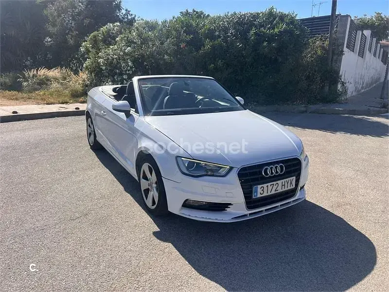 Usado Audi A3 Cabriolet Attraction 150 CV (110 kW) 2014 Blanco Descapotable