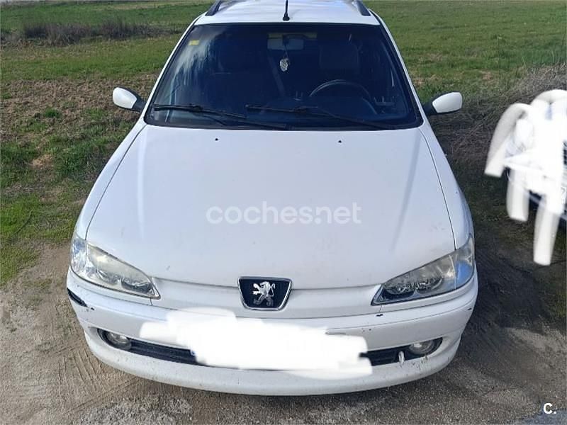 Usado Peugeot 306 90 CV (66 kW) 2001 Blanco Familiar