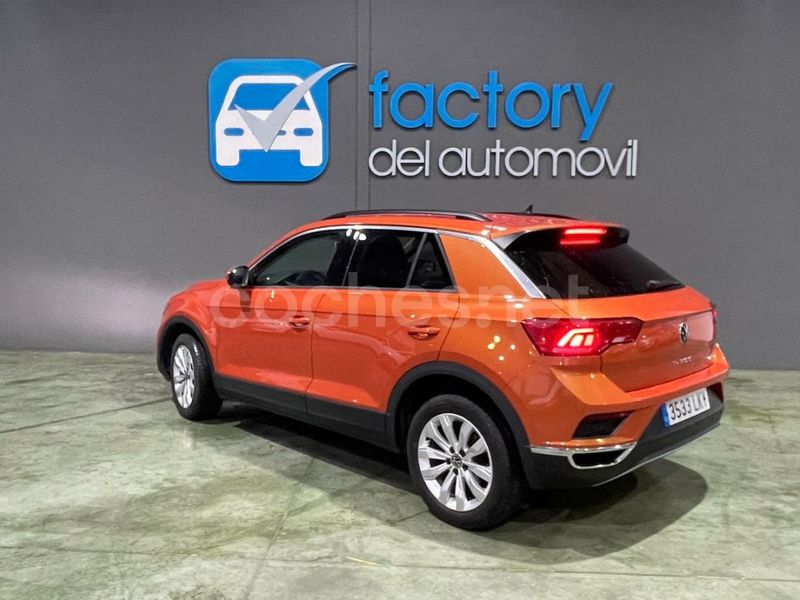 Usado VW T-Roc Advance 150 CV (110 kW) 2020 Naranja SUV