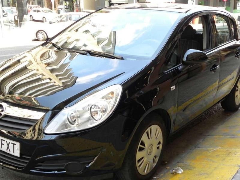 Usado Opel Corsa Cosmo 75 CV (55 kW) 2007 Negro Utilitario