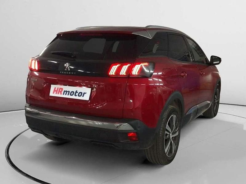 Usado Peugeot 3008 Allure 132 CV (97 kW) 2021 Rojo SUV