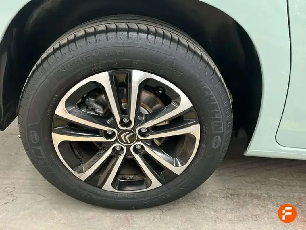 Usado Citroën Berlingo Feel 110 CV (80 kW) 2019 Blanco Monovolumen