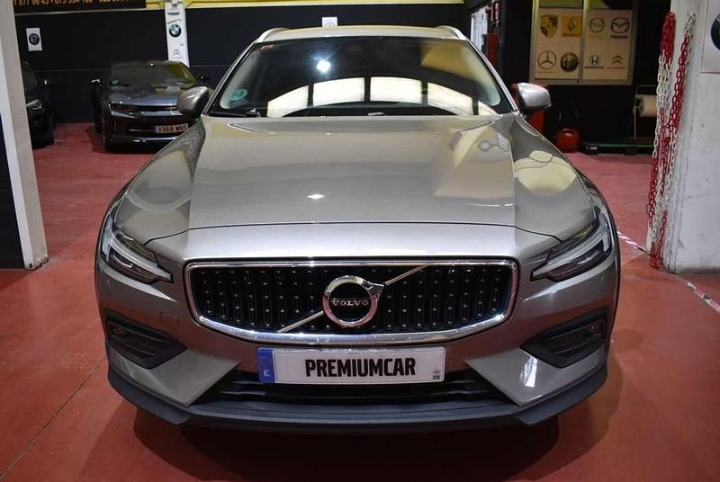 Usado Volvo V60 CC 190 CV (139 kW) 2019 Gris Familiar