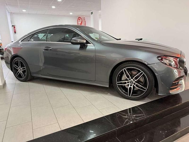 Usado Mercedes E220 194 CV (142 kW) 2019 Gris Berlina