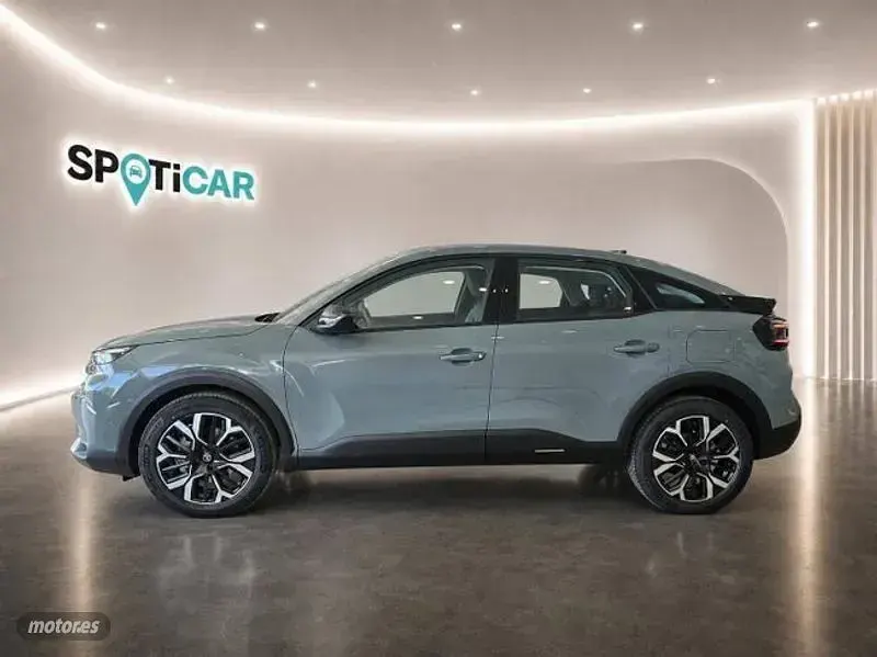 Nuevo Citroën C4 Business Class 145 CV (106 kW) 2026 Verde SUV