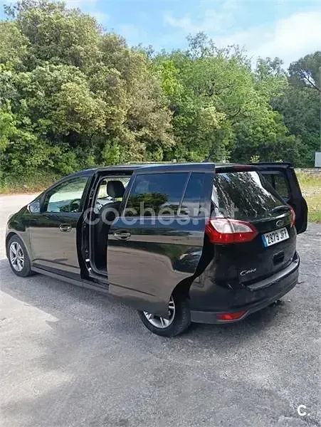 Usado Ford Grand C-Max Titanium 115 CV (84 kW) 2015 Negro Monovolumen