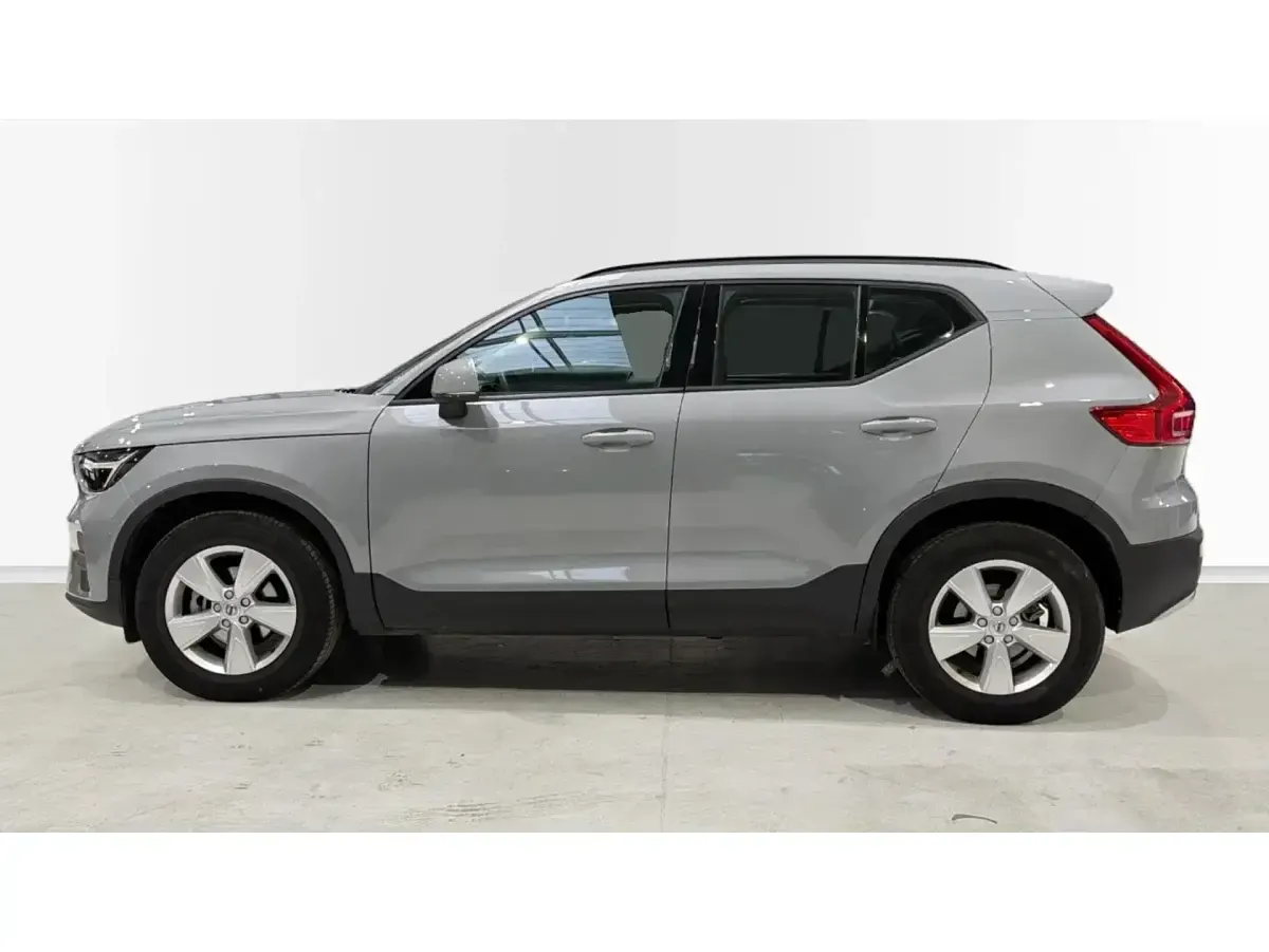 Begagnad Volvo XC40 129 HK (94 kW) 2024 Grå SUV