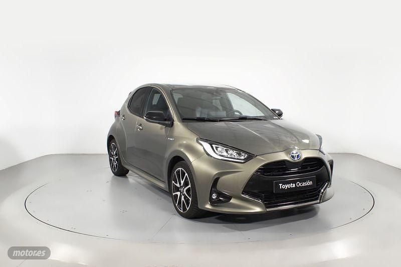 Bronce Usado 2021 Toyota Yaris Style Berlina | 19.700 € (Precio justo) - Imagen 1/4