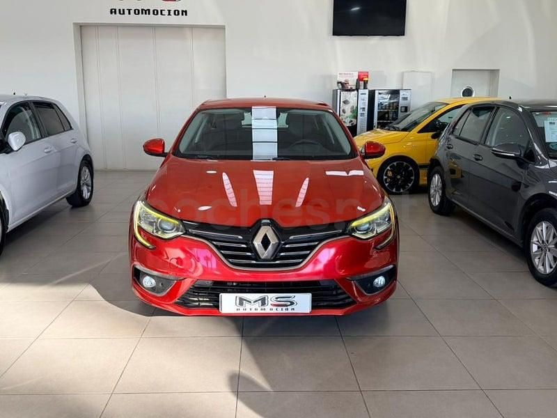 Usado Renault Mégane IV Zen 110 CV (80 kW) 2017 Granate Berlina