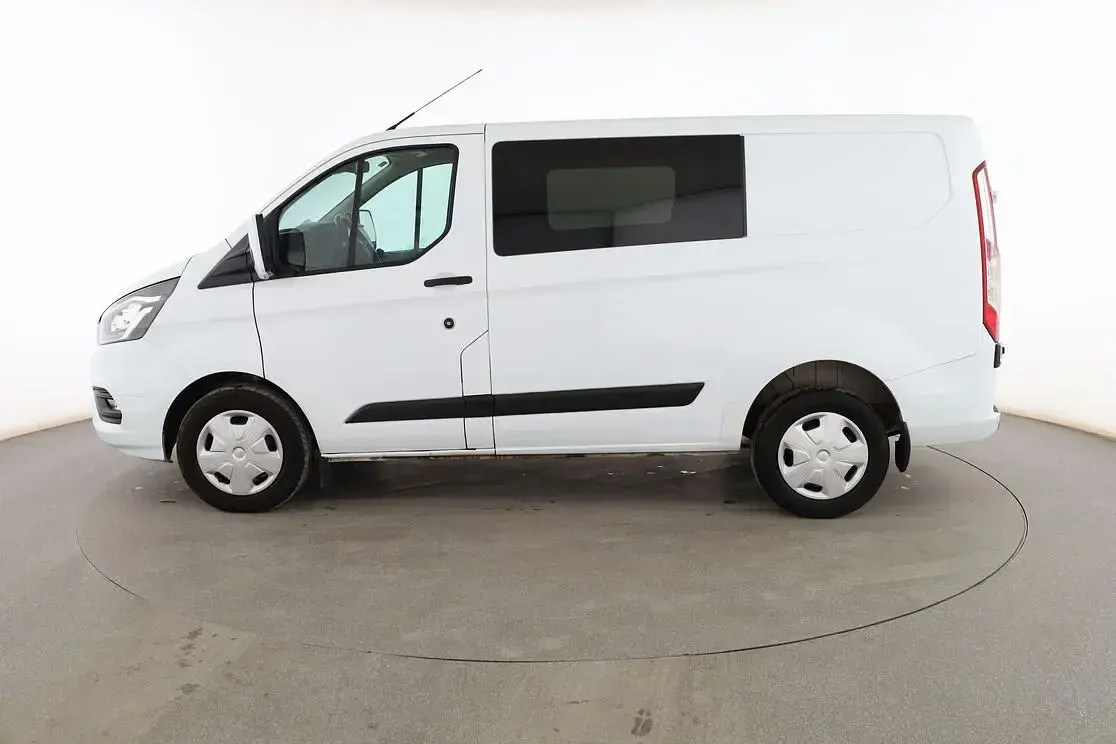 Usado Ford Transit Custom Trend 131 CV (96 kW) 2022 Blanco Monovolumen