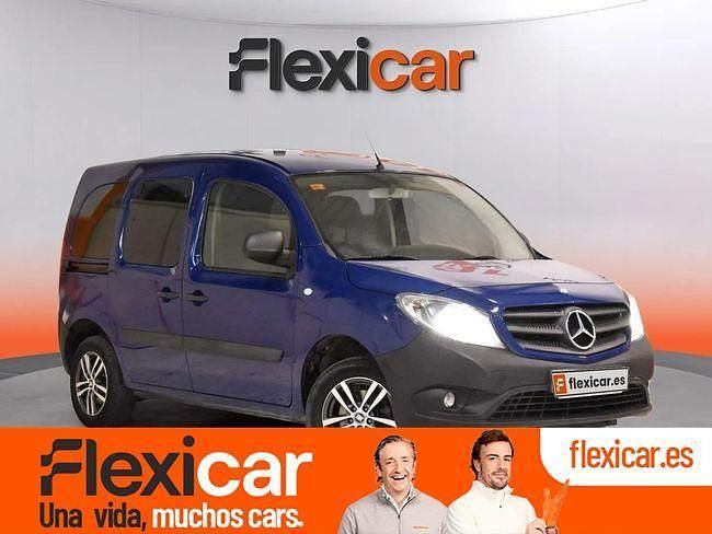 Usado Mercedes Citan 109 90 CV (66 kW) 2016 Azul Familiar