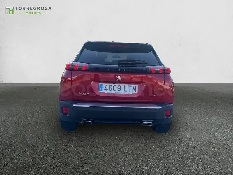 Usado Peugeot 2008 GT 130 CV (95 kW) 2021 Rojo SUV