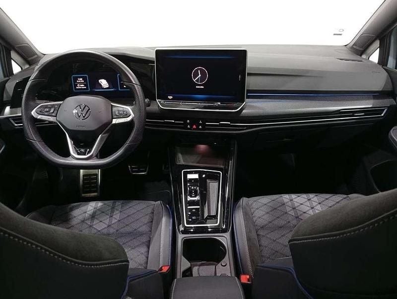 Usado VW Golf VIII R-line 150 CV (110 kW) 2025 Azul Utilitario