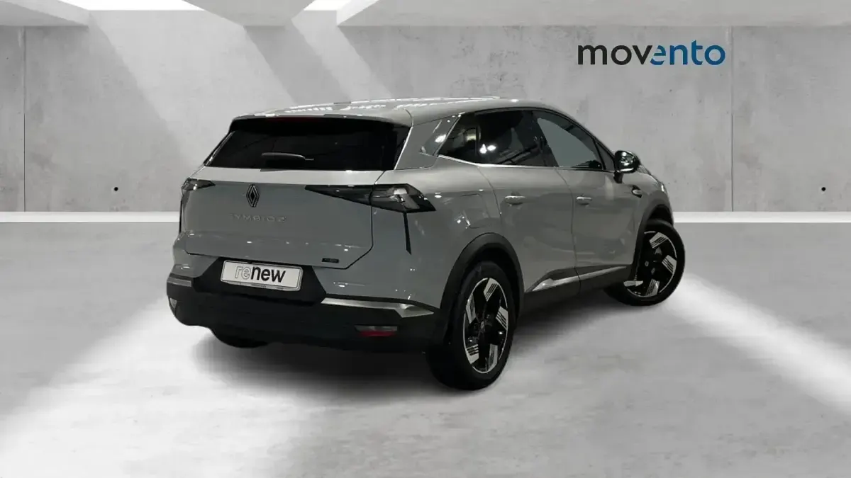 Usado Renault Symbioz Iconic 145 CV (106 kW) 2025 Gris / plata SUV