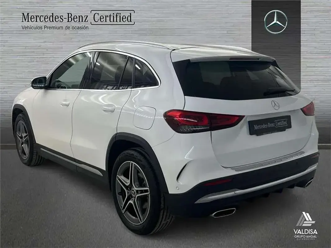 Usado Mercedes GLA180 136 CV (100 kW) 2023 SUV
