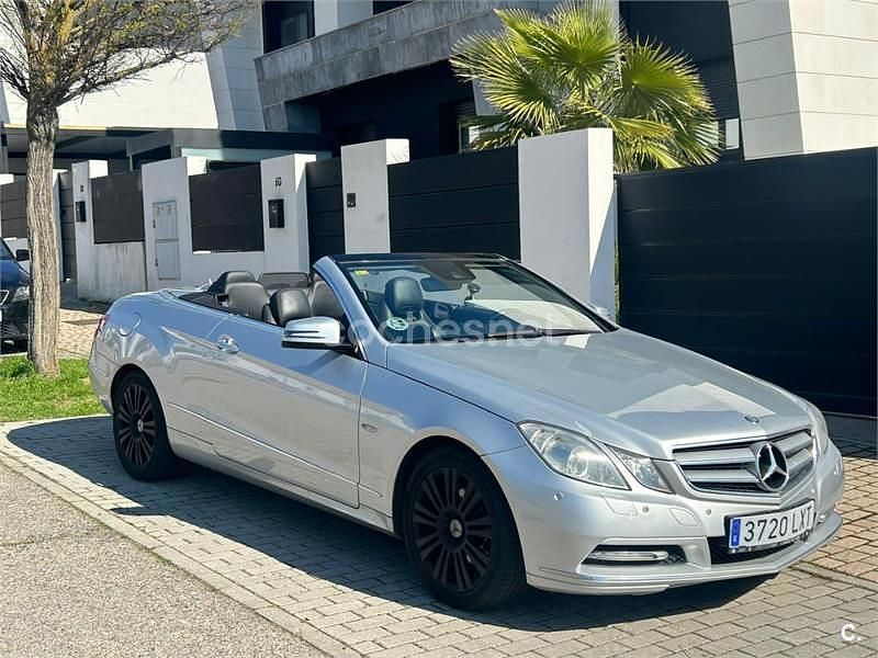Usado Mercedes E220 Avantgarde 170 CV (125 kW) 2010 Gris / plata Descapotable