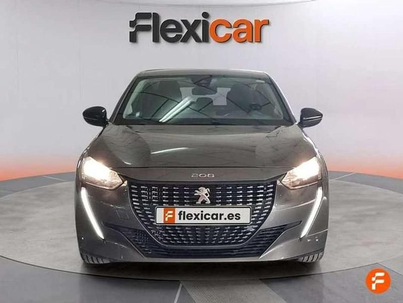 Usado Peugeot 208 Allure 102 CV (75 kW) 2023 Gris Utilitario