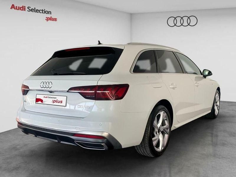 Usado Audi A4 S-Line 163 CV (119 kW) 2023 Blanco Familiar