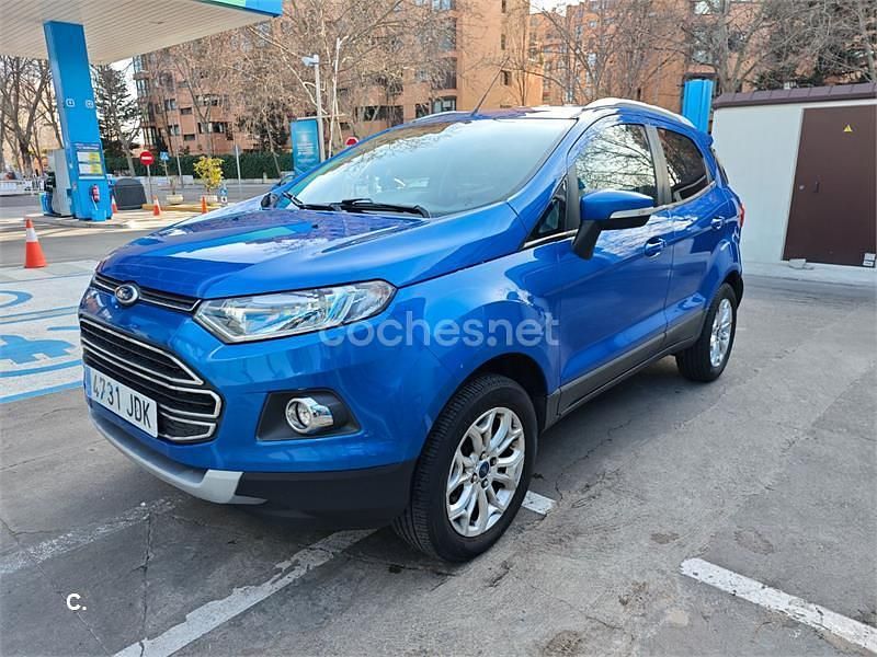 Usado Ford Ecosport Titanium 112 CV (82 kW) 2015 Azul SUV