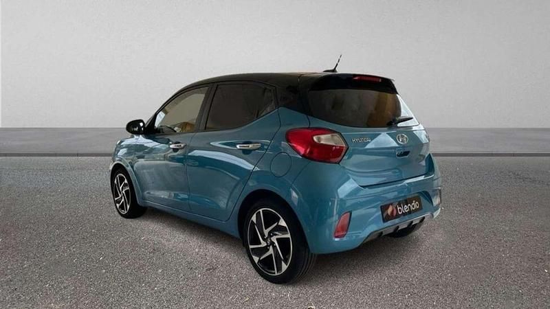 Usado Hyundai i10 84 CV (61 kW) 2022 Azul Utilitario