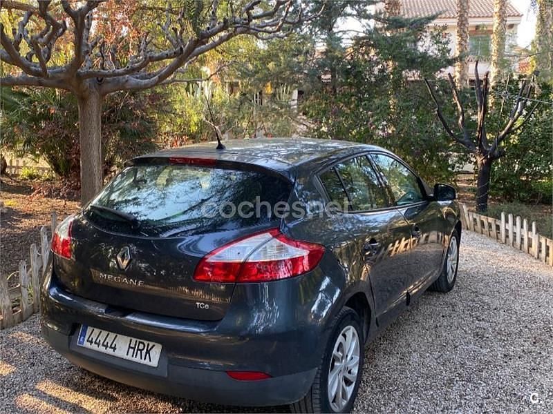 Usado Renault Mégane Dynamique 115 CV (84 kW) 2013 Negro Berlina