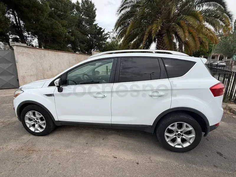 Usado Ford Kuga Titanium 140 CV (102 kW) 2010 Blanco SUV