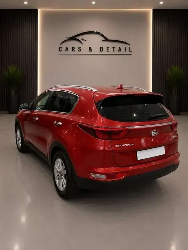 Usado Kia Sportage Plus 132 CV (97 kW) 2018 Rojo SUV
