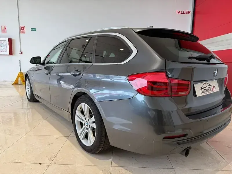 Usado BMW 316 116 CV (85 kW) 2016 Gris / plata Familiar
