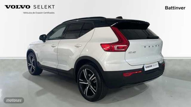 Blanco Usado 2021 Volvo XC40 R-Design SUV | 34.400 € (Caro) - Imagen 1/4
