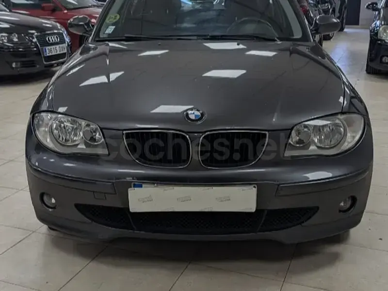 Usado BMW 120 163 CV (119 kW) 2006 Negro Utilitario
