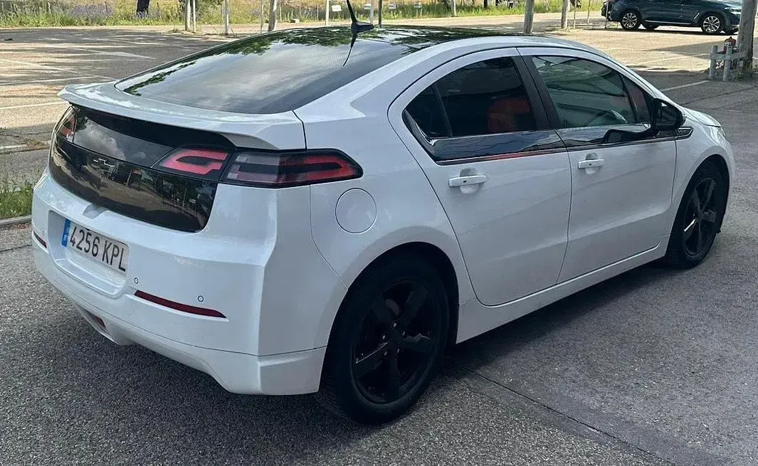 Usado Chevrolet Volt 150 CV (110 kW) 2013 Blanco Utilitario