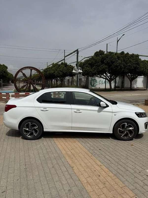 Usado Citroën C-Elysee I PureTech 82 CV (60 kW) 2019 Blanco Berlina