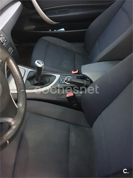 Używany BMW 118 143 KM (105 kW) 2012 Czarny Hatchback