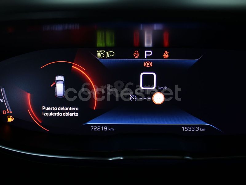 Usado Peugeot 3008 Allure 131 CV (96 kW) 2021 Gris SUV
