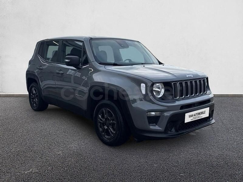 Usado Jeep Renegade Longitude 120 CV (88 kW) 2022 Gris / plata SUV