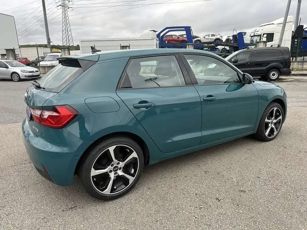 Usado Audi A1 Sportback Design 95 CV (69 kW) 2020 Verde Utilitario