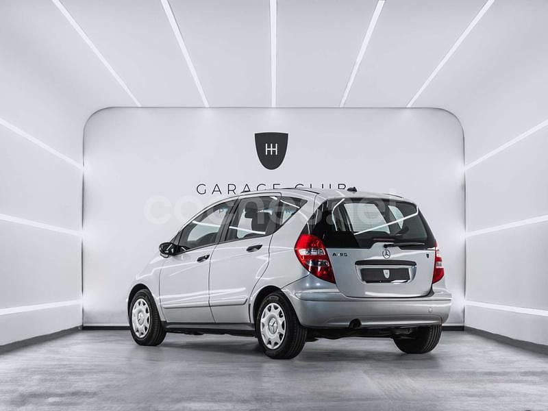 Usado Mercedes A150 Classic 95 CV (69 kW) 2005 Gris / plata Monovolumen
